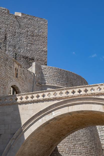 Turisti uživaju u ljepotama Dubrovnika