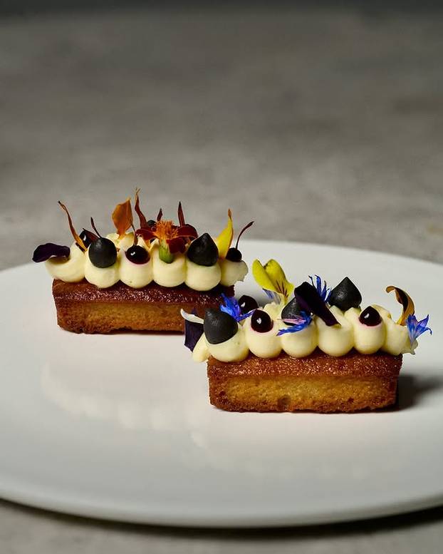 FOTO Spektakl na vodi: Biste li jeli u ovom futurističkom restoranu u norveškom fjordu?