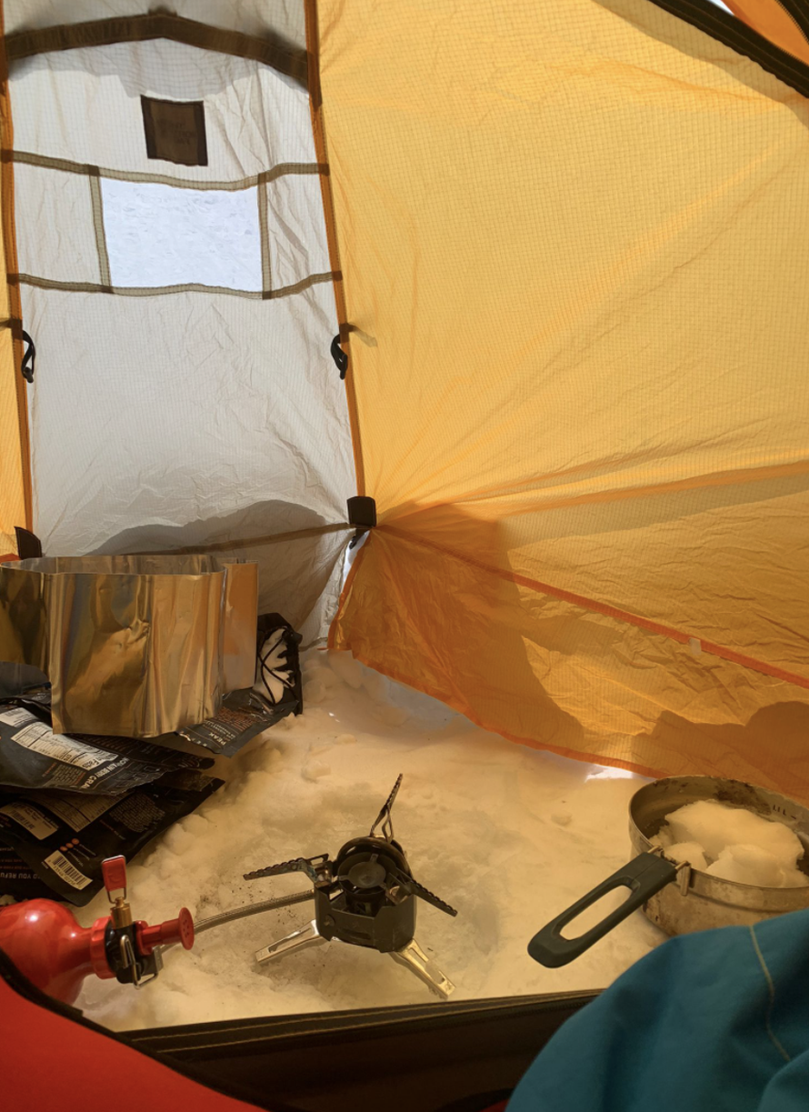 Hrvati osvajaju vrhove: Vukli smo 60 kila opreme i hrane. Za 4l vode snijeg topimo tri sata!