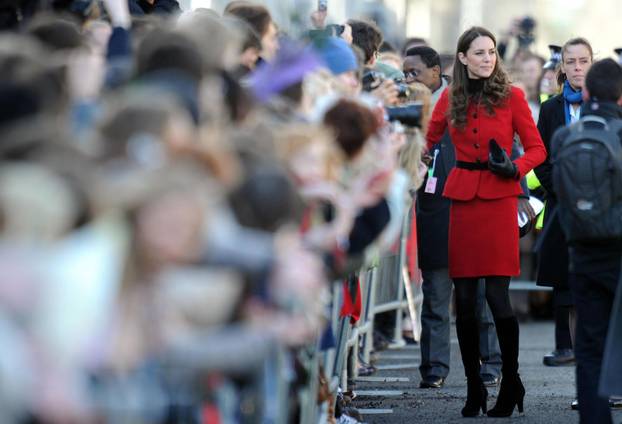 Reading: 09.01.1982. ro?ena britanska princeza Kate 