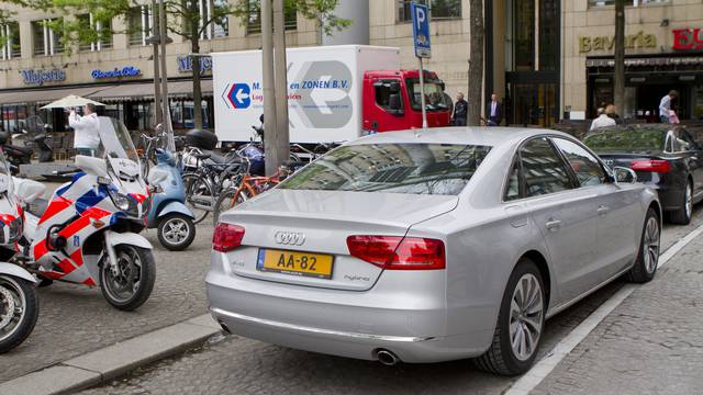 Teška stambena kriza: Parkirno mjesto u Nizozemskoj doseglo cijenu od pola milijuna eura