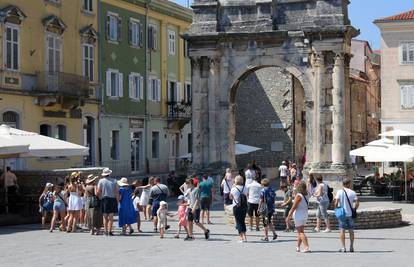 Rast turističkih noćenja u EU, Hrvatska druga po rastu stranih