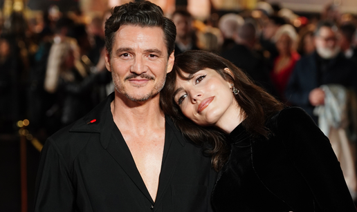 Pedro Pascal na crveni tepih je poveo sestru: Kao transrodna osoba je istupila prije tri godine