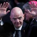 DI&Zcaron;I RUKE I PREDAJ SE! Uefa i jo&scaron; dvije konfederacije zaratile s Infantinom: Vrijeme je da ode&scaron;