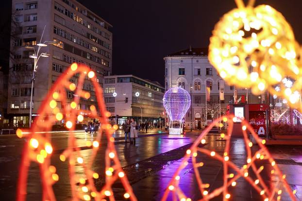 Sarajevo: Blagdanska atmosfera u centru grada
