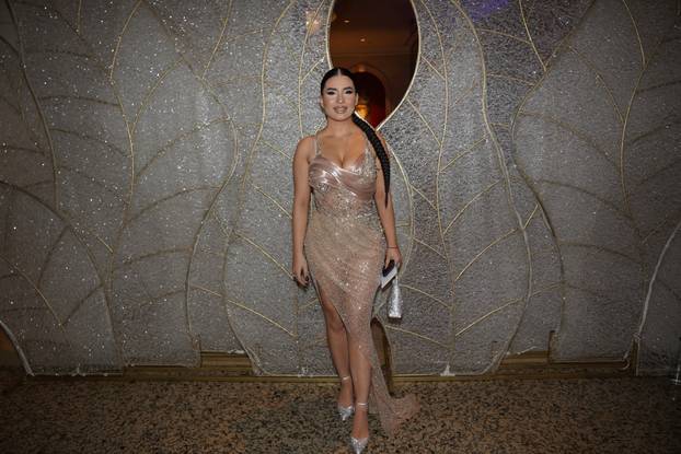 Beograd: Aleksandra Prijović s majkom došla na proslavu rođendana Cristine Juliane Todorović