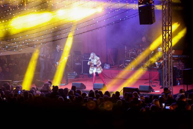 Zadar: Maja Šuput održala koncert na Adventu u Zadru
