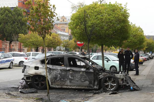 U Osijeku se zapalio automobil