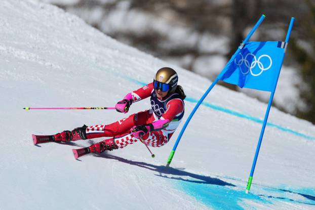 Alpine Skiing - Women's Giant Slalom Run 1