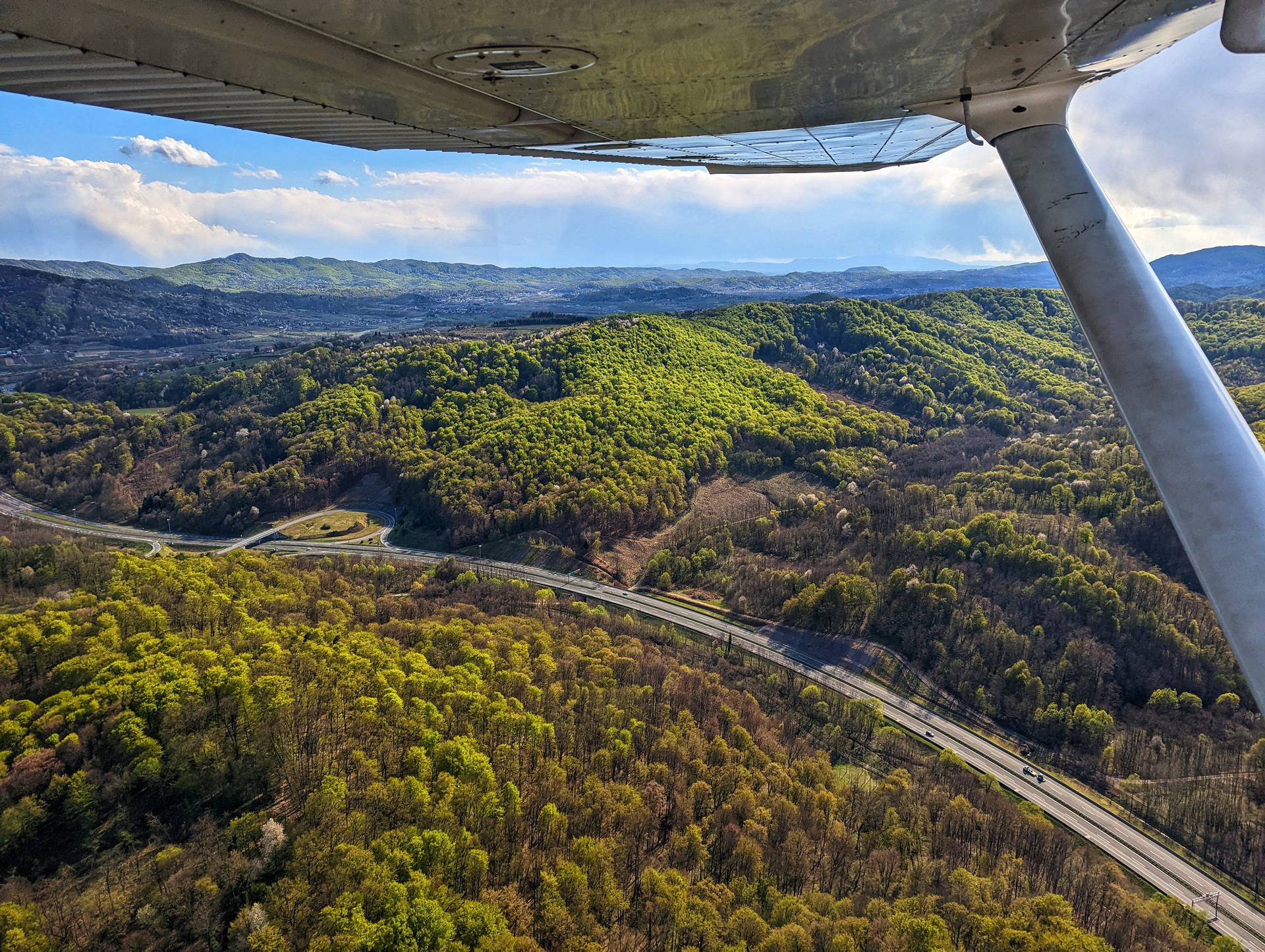 Panoramski let nad Varaždinom: Doživite pogled na grad i čudesnu prirodu iz zraka