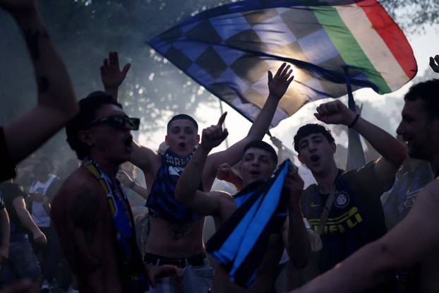 Champions League - Final - Inter Milan fans gather in Milan