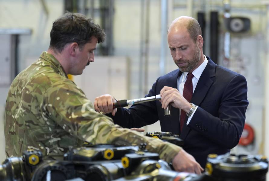 Princ William i jordanski prijestolonasljednik Hussein posjetili bazu RAF-a u Oxfordshireu