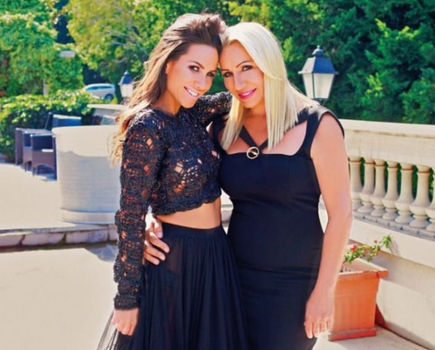 FOTO Relja i Nikolija šokirali publiku bizarnim spotom: 'Pa kao da im držimo svijeću...'