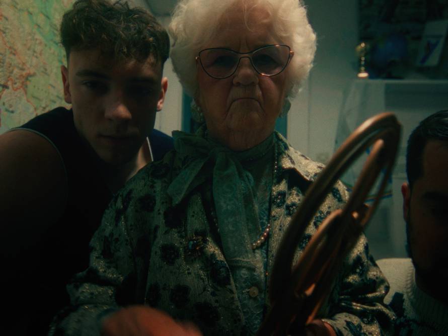 Glumac i voditelj HRT-a snimio prvu pjesmu: 'Zadnjih godina me samo pitaju kad ću se ženiti'