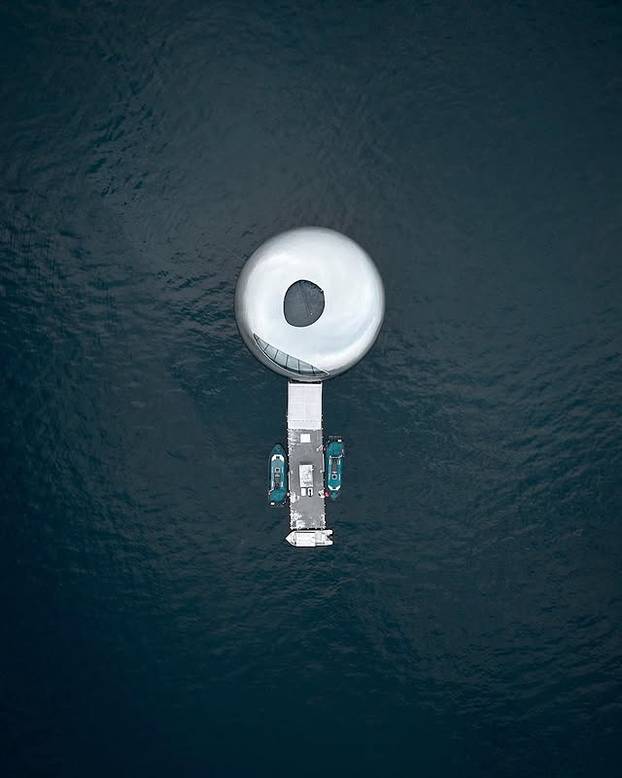 FOTO Spektakl na vodi: Biste li jeli u ovom futurističkom restoranu u norveškom fjordu?