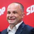 Druže Hajdaš, mi ti se ne kunemo: SDP-ovci se ispisuju iz stranke, sve je više frustracije
