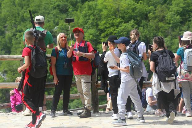 Turisti na Plitvicama