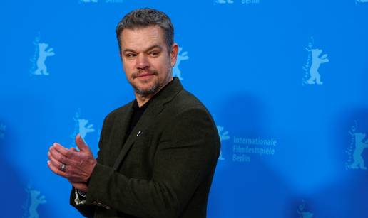 Zabava za sve generacije! Matt Damon u Disneylandu s obitelji slavio ro&dstrok;endan k&cacute;eri Gije (18)