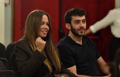 Zaručila se Dikanova kći Lana, pokazala je raskošni prsten...