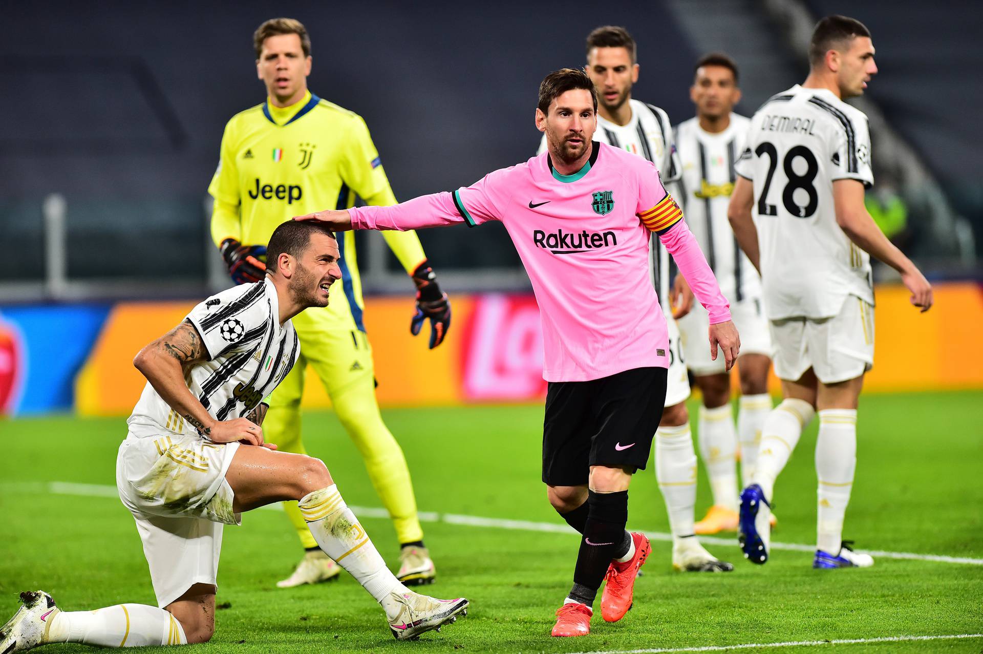 Champions League - Group G - Juventus v FC Barcelona