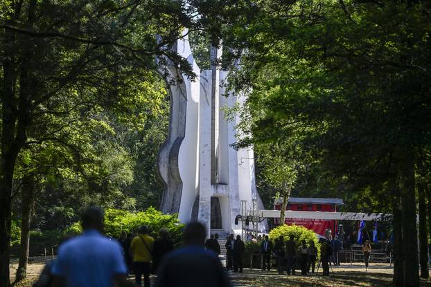 Sisak: Obilježavanje Dana antifašističke borbe u spomen-parku Brezovica