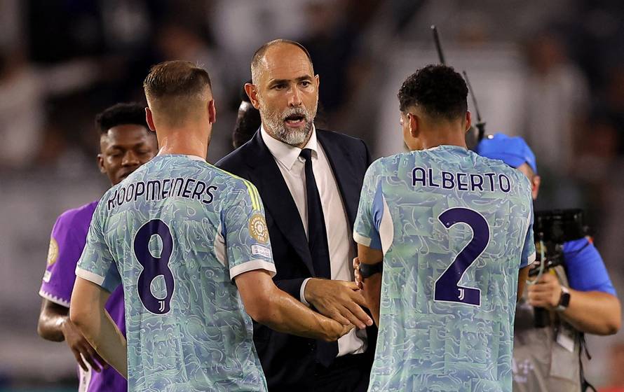 FIFA Club World Cup - Group G - Al Ain v Juventus