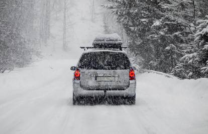 Uz ovih sedam savjeta sigurno se vozite autom do kraja zime