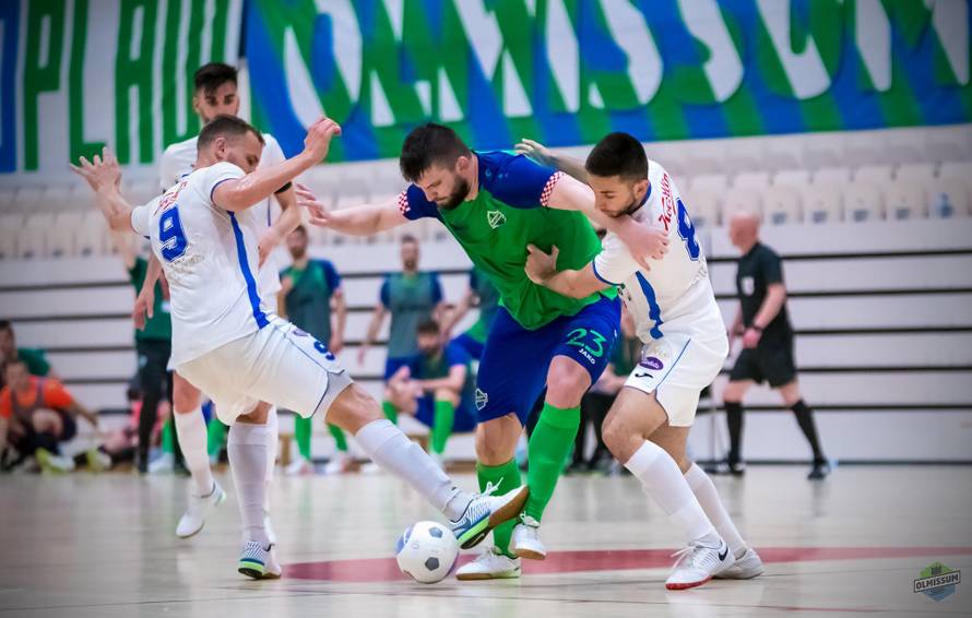 Olmissum na domaćem terenu deklasirao Dinamo 6-0 i stigao na korak do naslova prvaka