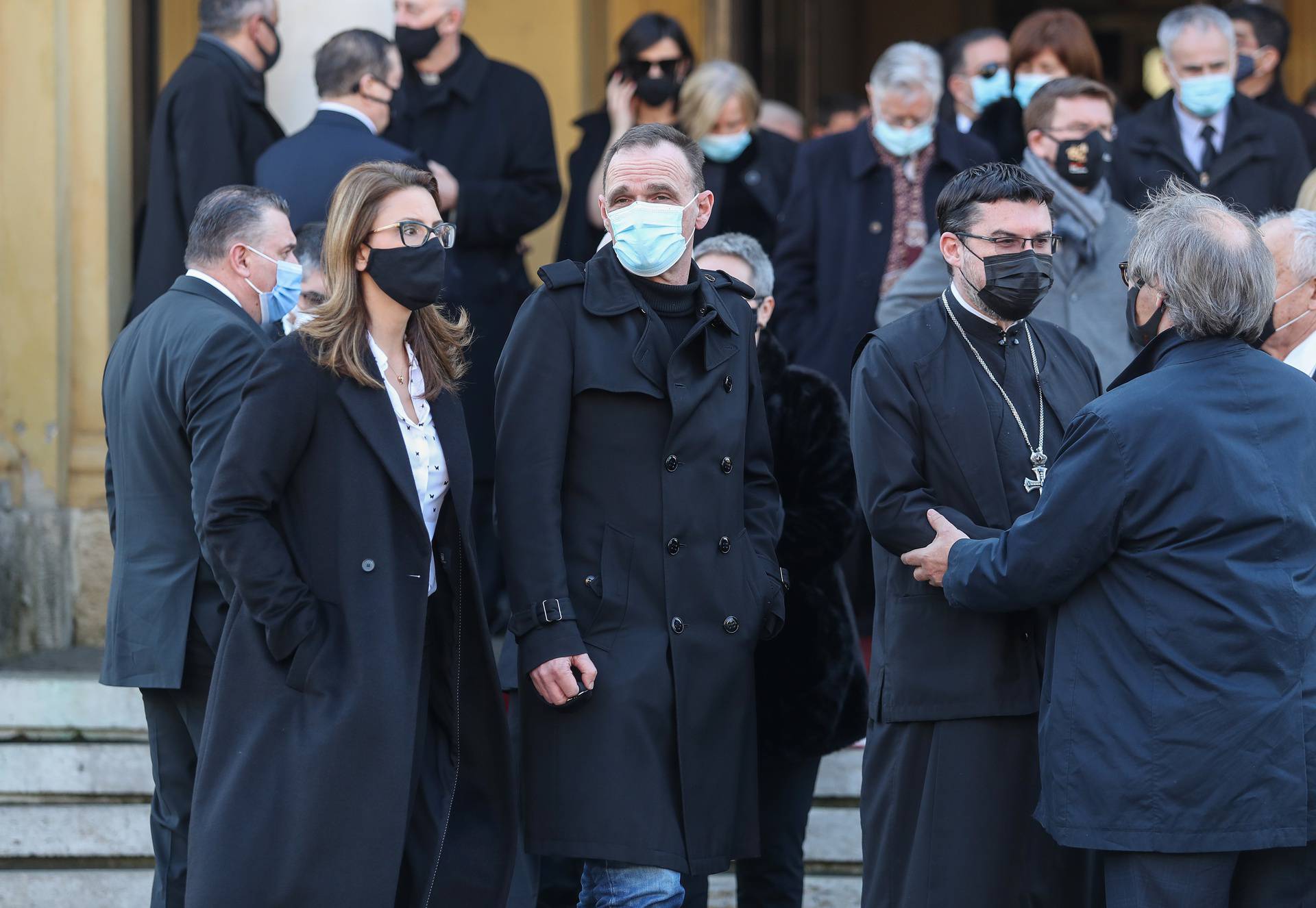 Komemoracija povodom smrti Bandića, žena i kći u suzama: 'Milan je bio najbolji otac'