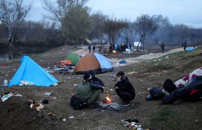 Migrantska kriza: Hrvatska na grčku granicu šalje 8 policajaca