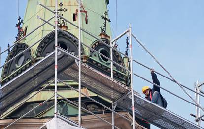 FOTO Pravoslavna crkva u Zagrebu oštećena u potresu, danas počelo skidanje zvonika