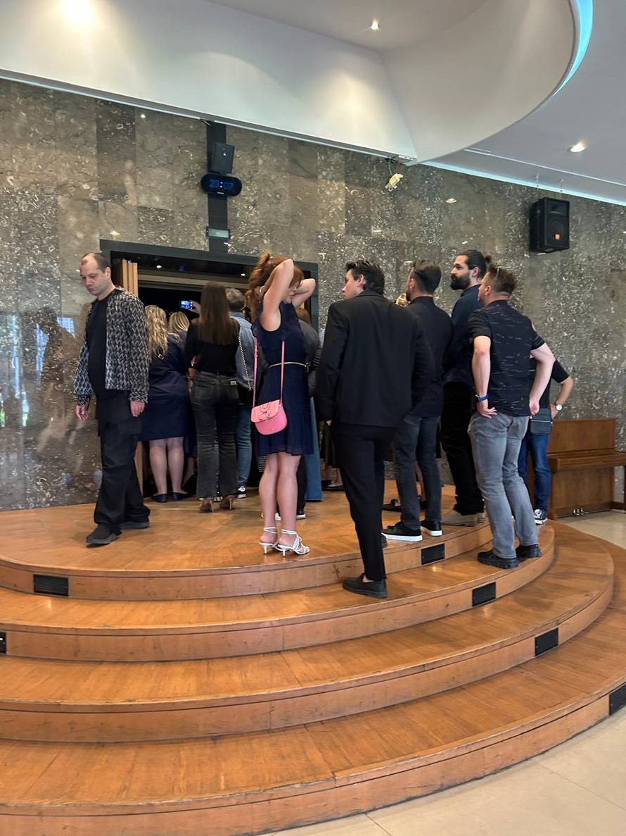 FOTO Shrvana Gabi Novak na oproštaju od sina Matije: Veliki gubitak, toliko tog imam za reći