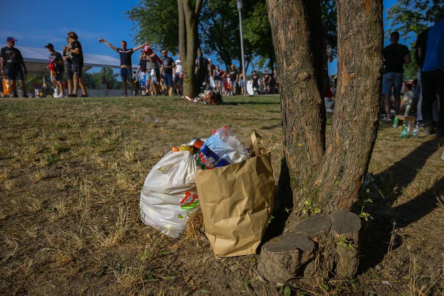 Zagreb: Fun zona na Bundeku već je puna smeća