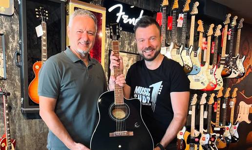 Thompson od Beloševića dobio novu gitaru: 'Do nekih novih Hipodroma, nešto malo od nas'