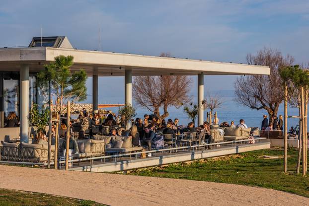 Split: Proljetno poslijepodne na Žnjanu