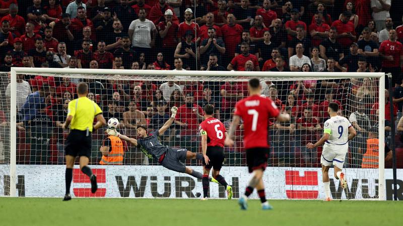 Video Albanians and Serbs disappointed, the English barely demolished Andorra, Dutch safe by Finland