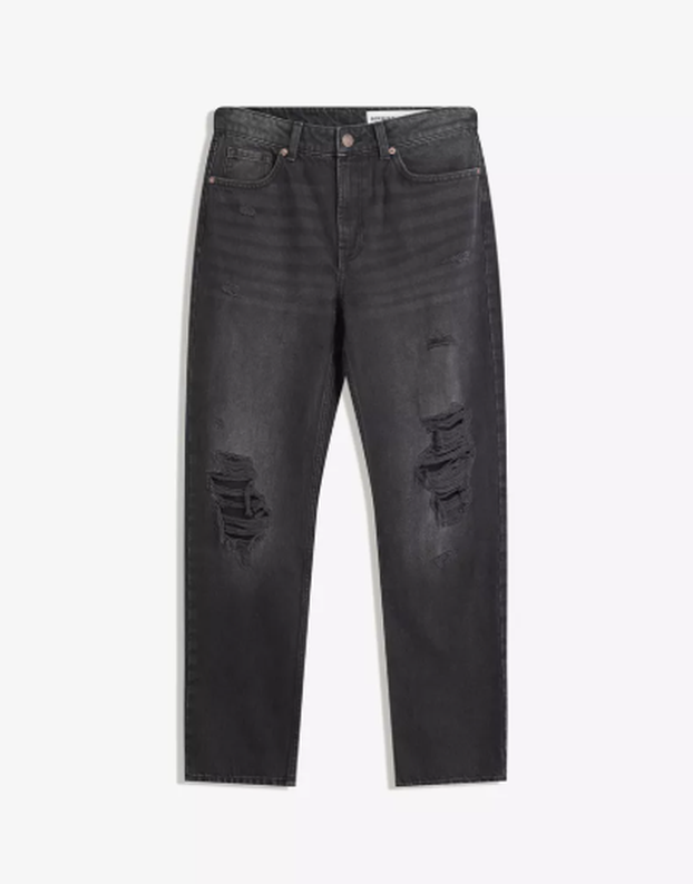 Vraćaju se poderane traperice: Izdvojili smo najbolje komade