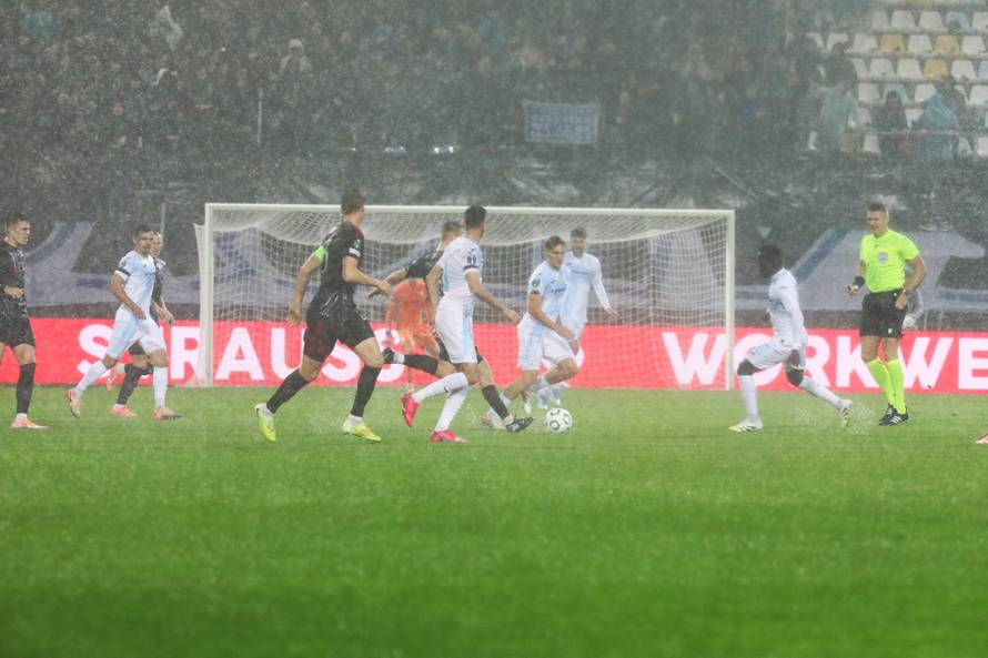 Utakmica između Rijeke i Sparte Prag u Konferencijskoj ligi prekinuta zbog kiše