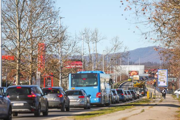 24sata Zagreb: Prometni kolaps u središtu Sesveta