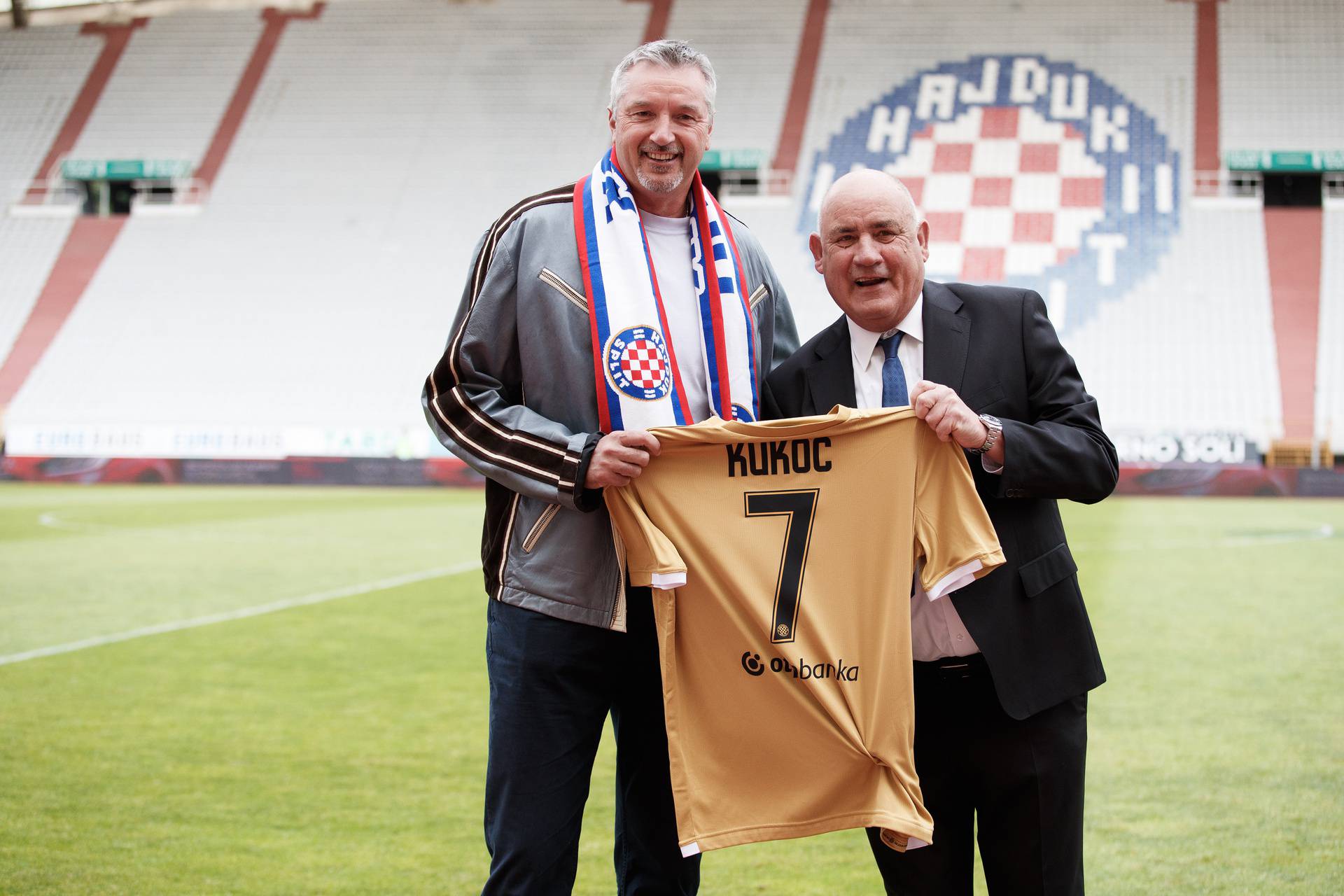 Split: Toni Kukoč dobio dres Hajduka sa svojim imenom