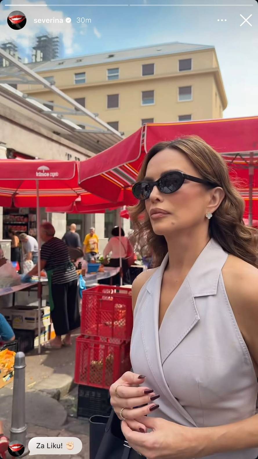 Severina na prosvjedu za Liku na Trgu bana Josipa Jelačića
