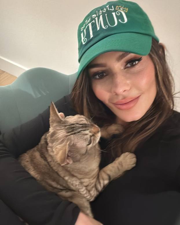 FOTO Ovo je mlađa sestra Sofije Vergare: Sandra je manekenka i glumica, ulazi u reality vode...