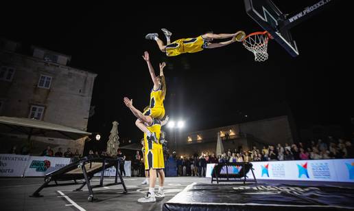 Spektaklom na Hvaru otvorena &ccaron;etvrta sezona PRO 3X3 Tour! Druga postaja je u Trogiru...