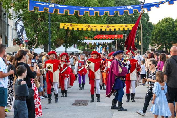 Otvoren je  13. Srednjovjekovni festival u Svetvinčentu