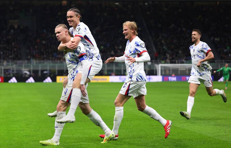 World Cup - UEFA Qualifiers - Group I - Italy v Norway