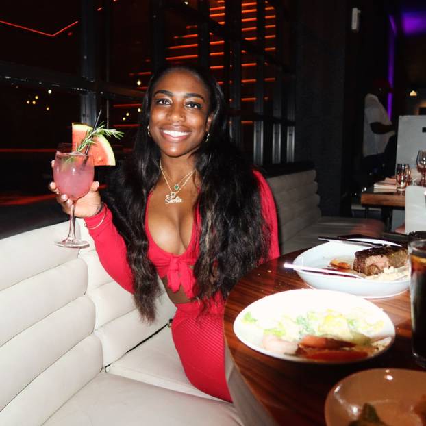 FOTO Protivnica Donne Vekić se nakon ozljede posvetila drugom poslu. Snima sadržaj za odrasle