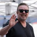 Ricky Gervais dobio zvijezdu na Stazi slavnih pa šokirao svojim govorom: 'Oni su prave ikone'