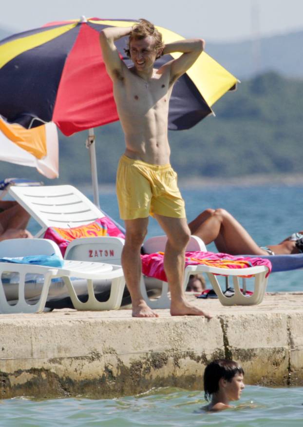 Zaton: Luka Modri? zadnje dane godišnjeg odmora provodi na kupanju 