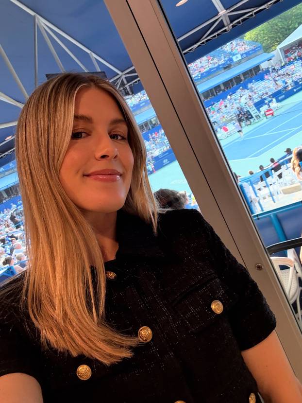 FOTO S 31 godinom oprostila se od tenisa, a zbog obrijane glave izgubila je vrijedno sponzorstvo