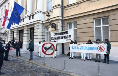 Zelena akcija prosvjeduje zbog termoelektrana i bušenja nafte